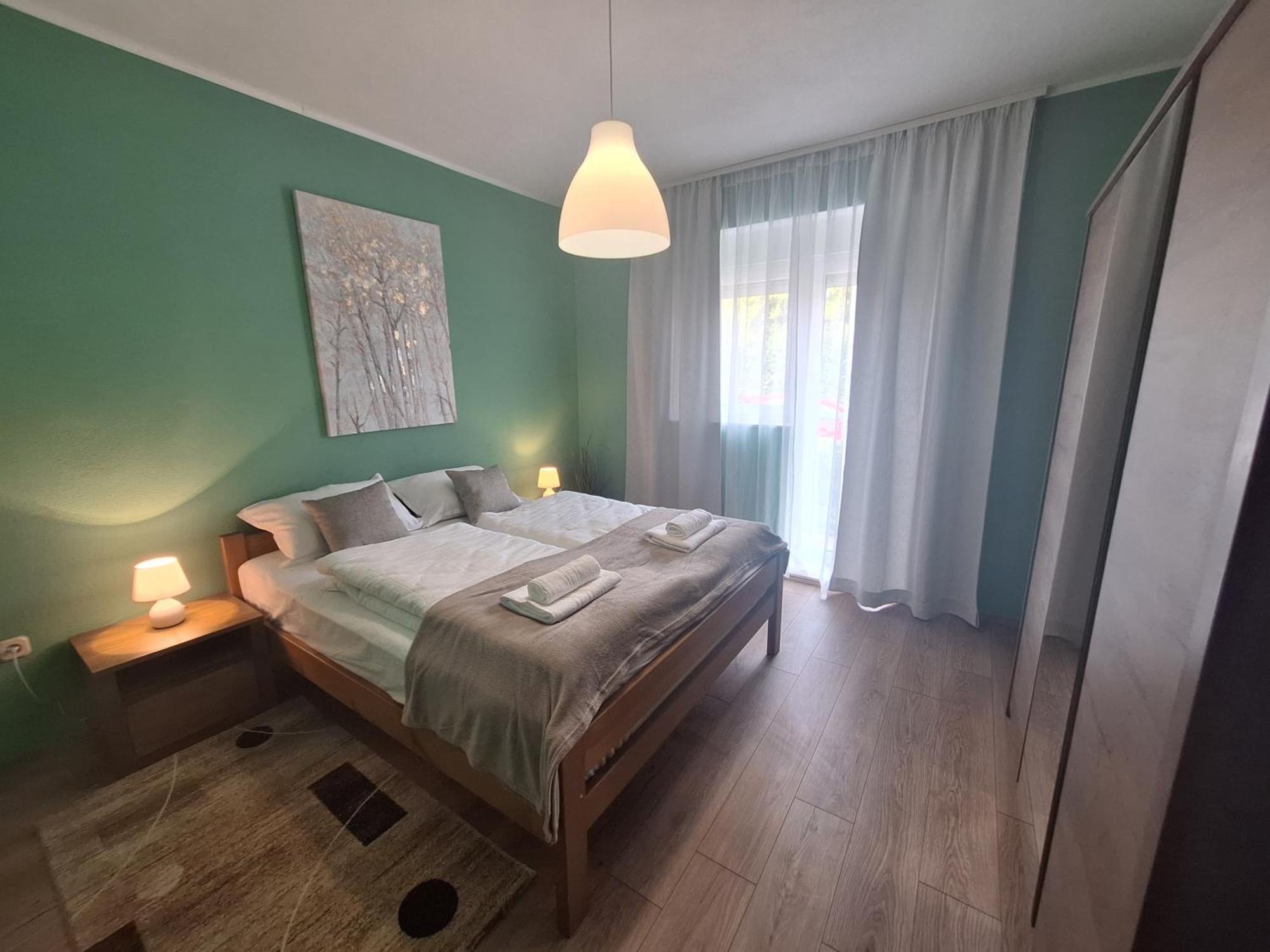 Apartman Lilium Knin Esterno foto
