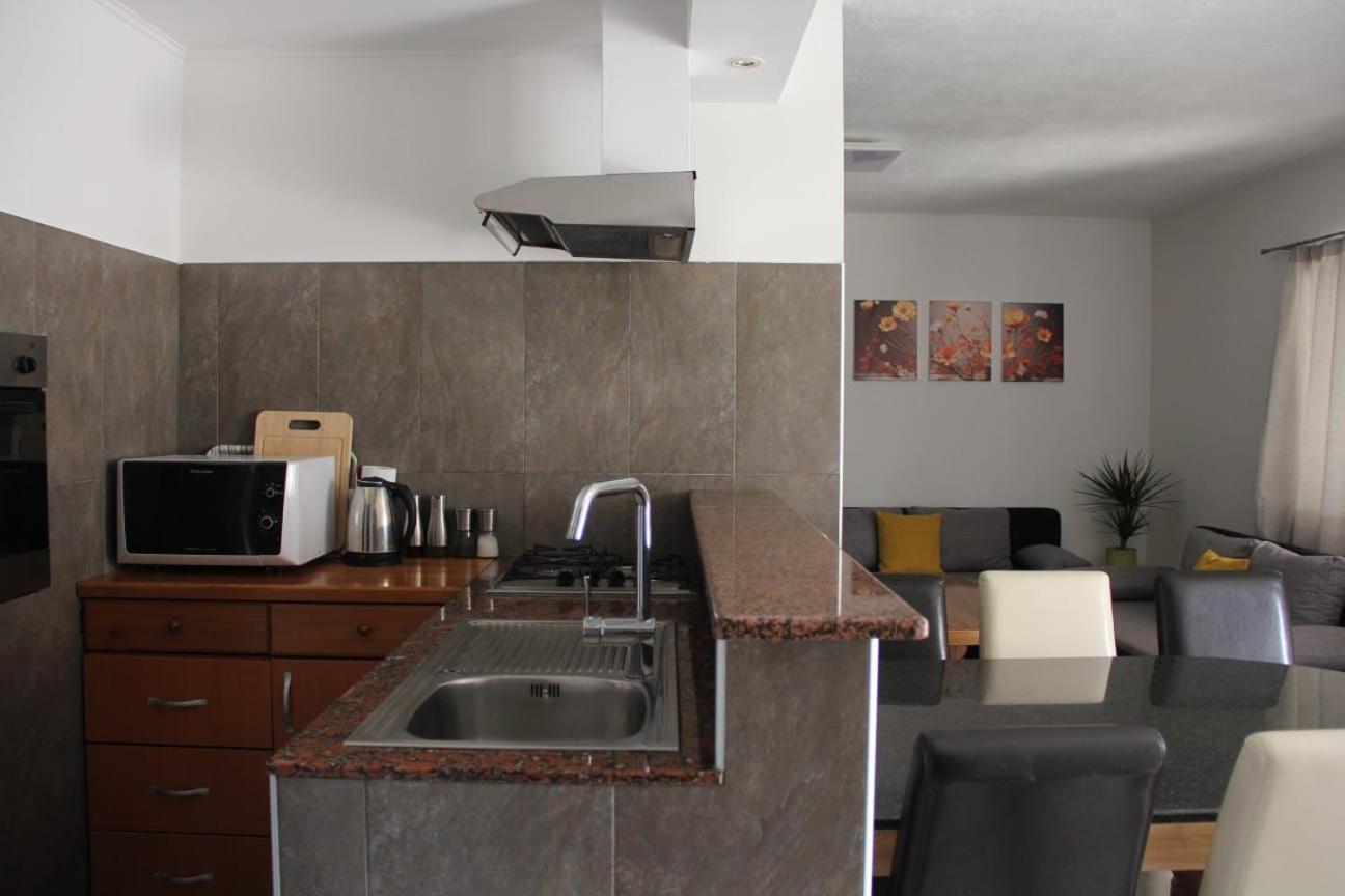Apartman Lilium Knin Esterno foto